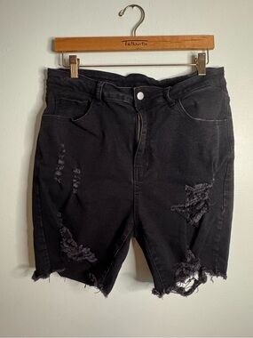 Stretchy Distressed Denim Shorts (2XL)